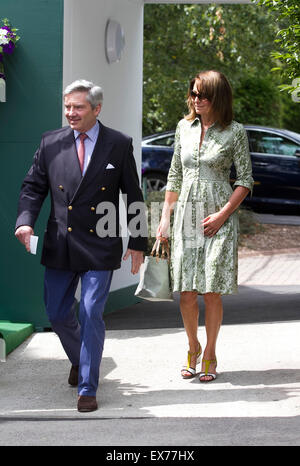 Wimbledon, London, UK. 08th July, 2015. Michael and Carole Middleton arrive at the AELTC on day 9 of the 2015 Wimbledon Tennis championships Credit:  amer ghazzal/Alamy Live News Stock Photo