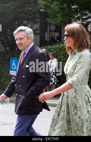 Wimbledon, London, UK. 08th July, 2015. Michael and Carole Middleton arrive at the AELTC on day 9 of the 2015 Wimbledon Tennis championships Credit:  amer ghazzal/Alamy Live News Stock Photo