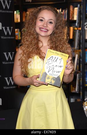 Carrie Hope Fletcher book signing at Waterstones, Piccadilly  Featuring: Carrie Hope Fletcher Where: London, United Kingdom When: 07 May 2015 Stock Photo