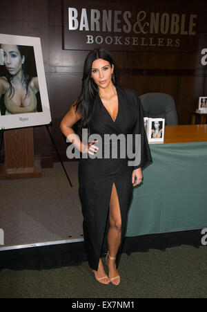 Kim Kardashian West attends book signing for event 'Selfish', featuring the selfie photography of Kim Kardashian West, at Barnes & Noble at The Grove.  Featuring: Kim Kardashian Where: Los Angeles, California, United States When: 07 May 2015 Stock Photo