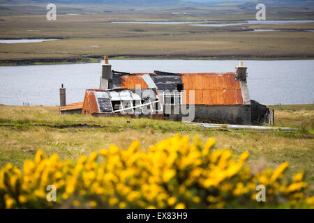 An old old abandoned croft house at Achmore on the Isle of Lewis, Outer Hebrides, Scotland, UK. Stock Photo