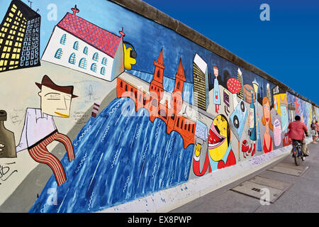 Germany, Berlin: Wall paintings on the Berlin Wall at East Side Gallery Stock Photo