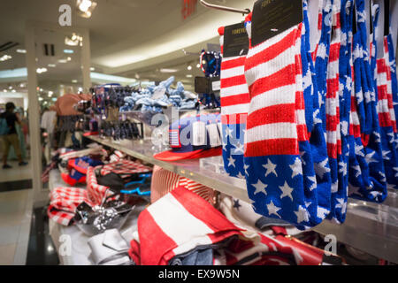 Summer Fourth of July merchandise in a Forever 21 store in New York on Saturday, July 4, 2015. (© Richard B. Levine) Stock Photo