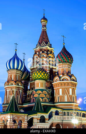 St. Basils Cathedral in Red Square, UNESCO World Heritage Site, Moscow, Russia, Europe Stock Photo