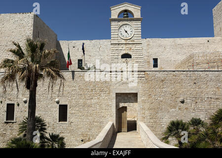 The gate of Castello Svevi, the 13th century castle built for King Frederick II, the Holy Roman Emperor, in Trani, Apulia, Italy Stock Photo