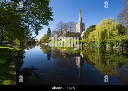 Holy Trinity Church on the River Avon, Stratford-upon-Avon, Warwickshire, England, United Kingdom, Europe Stock Photo