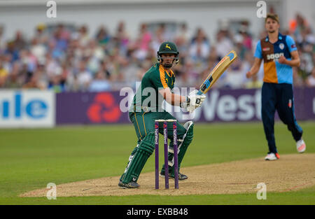 Nottingham, UK. 10th July, 2015. Natwest T20 Blast. Nottinghamshire versus Derbyshire. Stephen Mullaney (Notts) guides the ball to the boundary for 4 runs. Credit:  Action Plus Sports/Alamy Live News Stock Photo