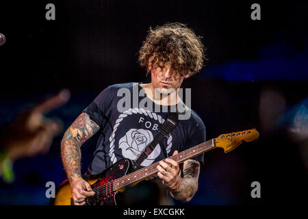 July 10, 2015 - Clarkston, Michigan, U.S - JOE TROHMAN of FALL OUT BOY performing on the BOYS OF ZUMMER TOUR at DTE Energy Music Theatre in Clarkston Mi on July 10th 2015 (Credit Image: © Marc Nader/ZUMA Wire) Stock Photo