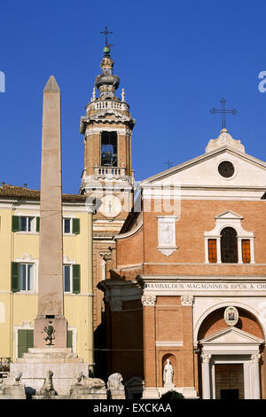 Italy, Le Marche, Jesi, Piazza Federico II, duomo Stock Photo