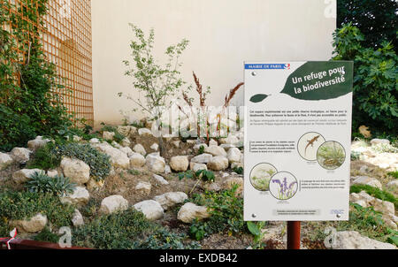 Information board, Experimental ecologic reserve, of biodiversity, Le jardin des Rosiers, Marais, Paris, France. Stock Photo