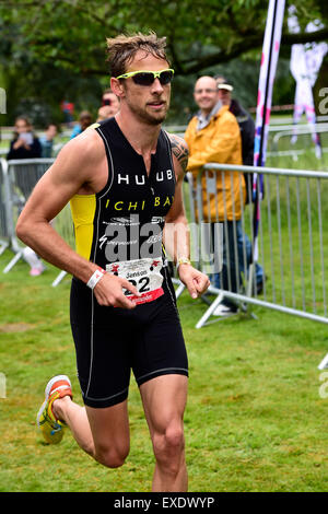 Markeaton Park, Derby, UK. 12th July 2015. Markeaton Park, Derby, UK. 12th July, 2015. Jenson Button on the run leg  in the elite class event at the Jenson Button Trust Triathlon in aid of Cancer research. Markeaton Park, Derby, UK. 12th July 2015 Credit:  Steve Tucker/Alamy Live News Stock Photo