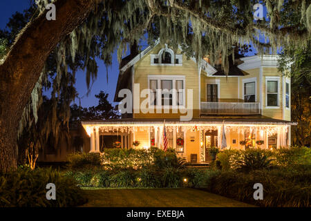 The Hoyt House Bed and Breakfast decorated for Christmas, Amelia Island ...