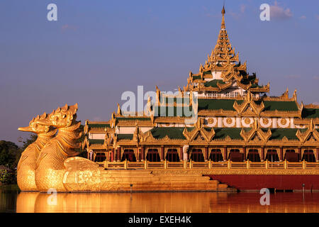 Restaurant Karaweik Palace in Kandawgyi Lake, Yangon, Myanmar Stock Photo