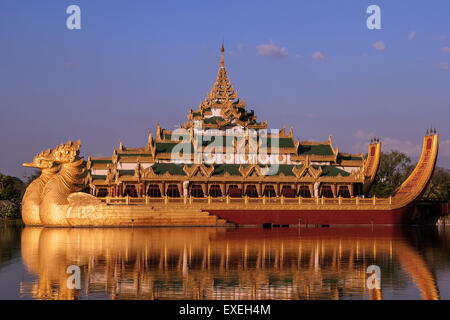 Restaurant Karaweik Palace in Kandawgyi Lake, Yangon, Myanmar Stock Photo