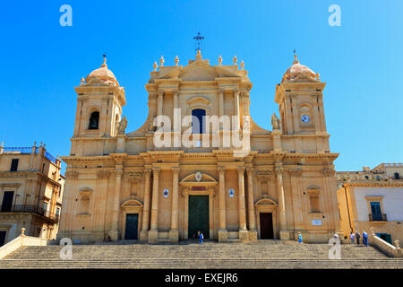 Cathedral facade, Corso Vittorio Emmannuele, Noto, Sicily, Italy, a UNESCO World Heritage Site Stock Photo