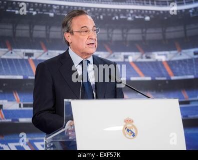 Madrid, Spain. 13th July, 2015. Real Madrid president Florentino Perez speaks during an official send-off ceremony for former Real Madrid's goalkeeper Iker Casillas at the Santiago Bernabeu stadium in Madrid, Spain, July 13, 2015. 34-year-old Iker Casillas will leave the Spanish La Liga top club for FC Porto after 25 years playing for Real Madrid. © Javi/Xinhua/Alamy Live News Stock Photo