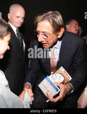22nd Annual Gridiron Gala Presented by United Way of New York City, the New York Giants and the New York Jets Held at New York Hilton Midtown  Featuring: Joe Namath Where: New York, New York, United States When: 12 May 2015 Stock Photo