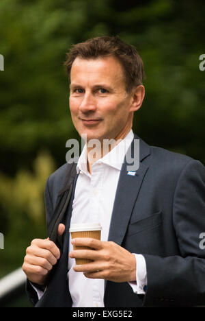 Downing Sreet, London, July14th 2015. Health Secretary Jeremy Hunt arrives at 10 Downing street for the government's weekly cabinet meeting. Credit:  Paul Davey/Alamy Live News Stock Photo