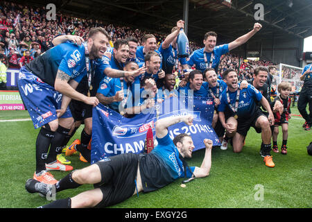 AFC Bournemouth players celebrate winning the Sky Bet Championship Stock Photo