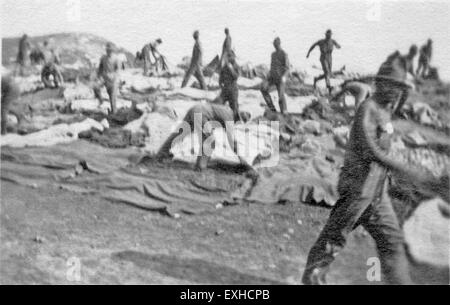 group of men working outdoors, Camp Funston 1 Stock Photo