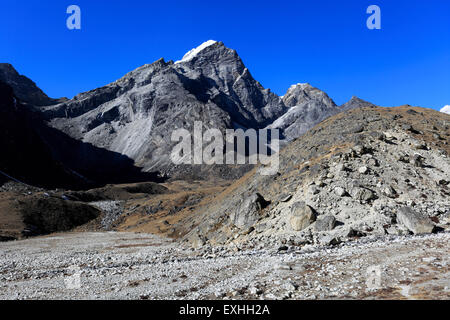 Summit of Lobuche East mountain, Everest base camp trek, Sagarmatha National Park, UNESCO World Heritage Site, Solu-Khumbu