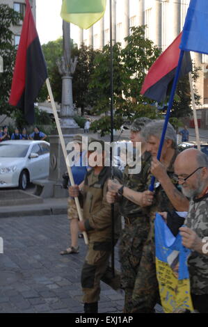 Kiev, Ukraine. 03rd July, 2015. Volunteers battalions of Right Sector, Azov and Trizub (Trident) protests against political pressure on the volunteer fighters. © Bogdan Rossinsky/Pacific Press/Alamy Live News Stock Photo