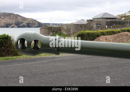 Barrel of Ordnance QF 17-pounder field gun at Fort Dunree County Donegal Ireland Stock Photo