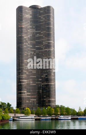 The Mies van der Rohe inspired Lake Point Tower on North Lake Shore Drive in Chicago. Stock Photo