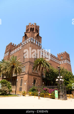 The Castle of the Three Dragons, now the Museum of Natural History in the Parc de la Ciutadella, Barcelona Spain Europe Stock Photo