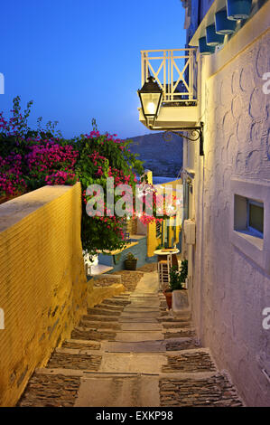 In the picturesque alleys of Ano Syra ('Ano Syros'), the old medieval settlement of Syros island, Cyclades, Aegean sea, Greece. Stock Photo