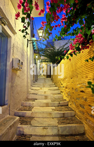 In the picturesque alleys of Ano Syra ('Ano Syros'), the old medieval settlement of Syros island, Cyclades, Aegean sea, Greece. Stock Photo