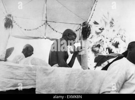 Mahatma Gandhi delivering a speech in the riot effected area of Noakhali East Bengal ; November 1946 ; India NO MR Stock Photo