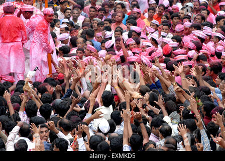 Lalbaugcha Raja (elephant headed god) going for immersion in to the sea at Girgaum Chowpatty ; ganesh ganpati festival Mumbai Stock Photo