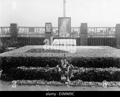 Mahatma Gandhi samadhi memorial funeral place, Rajghat, Delhi, 1948, India, Asia, old vintage 1900s picture Stock Photo