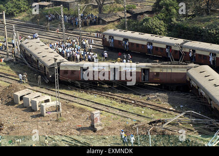 Mumbai Suburban Railway, Mumbai Local Train, derailed, accident, CST Titwala local train, between Kurla station and Vidyavihar station, Bombay, Mumbai, Maharashtra, India, Asia Stock Photo