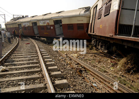 Mumbai Suburban Railway, Mumbai Local Train, derailed, accident, CST Titwala local train, between Kurla station and Vidyavihar station, Bombay, Mumbai, Maharashtra, India, Asia Stock Photo