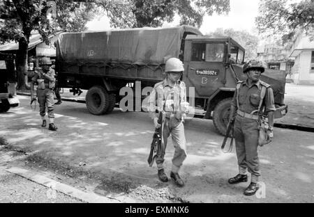 indian army soldiers control riots mumbai Maharashtra India Stock Photo