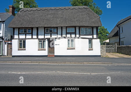 Long Crendon, Buckinghamshire, Thatched Cottage Stock Photo