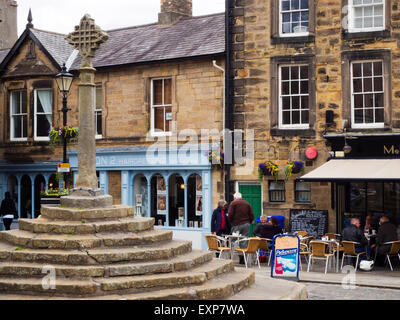 Market Cross in the Market Place at Alnwick Northumberland England Stock Photo