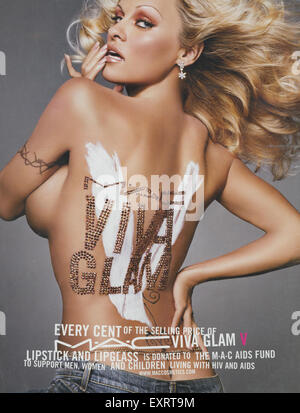 2000s UK Mac Viva Glam, M.A.C Magazine Advert Stock Photo