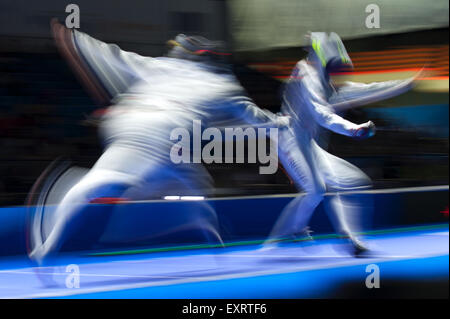 Moscow, Russia. 16th July, 2015. DERIGLAZOVA Inna of Russia and LYCZBINSKA Hanna of Poland compete during the Women's foil Individual Fencing Classification. Day 4nd of the 2015 World Fencing Championships in Moscow, Russia. Credit:  Anna Sergeeva/ZUMA Wire/Alamy Live News Stock Photo