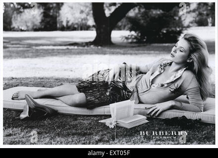 Burberry advert kate moss hi-res stock photography and images - Alamy