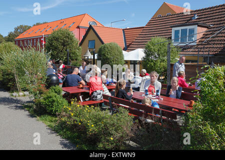 Ice-cream café at the end of Nørregade in Hundested near Skansen and the path to Knud Rasmussen's house on Spodsbjerg. Popular among tourists. Stock Photo