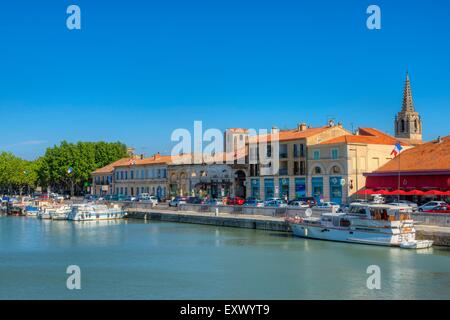 Canal du Rhone a Sete, Beaucaire, Languedoc-Roussillon, France, Europe Stock Photo