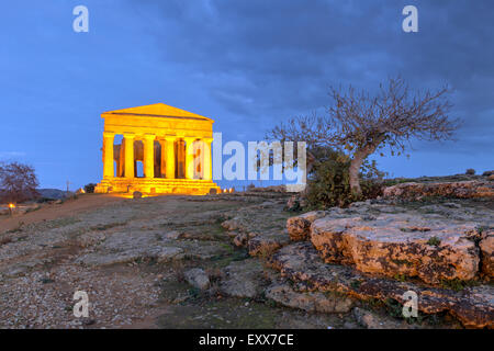 The Temple of Concordia at dusk, Valley of the Temples, Agrigento, Sicily, Italy Stock Photo