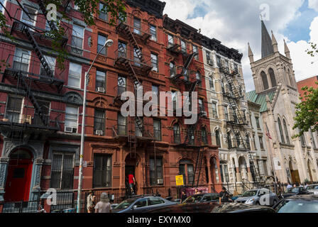 New York City, NY, USA, East Village Street Scenes, Manhattan District , Saint Marks St. urban tenement,  tenements New York immigrants new yorkers buildings, rental market New York Stock Photo