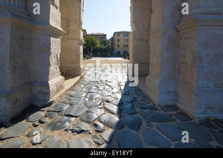 A detail of the Gavi Arch or Arco dei Gavi in Verona Stock Photo