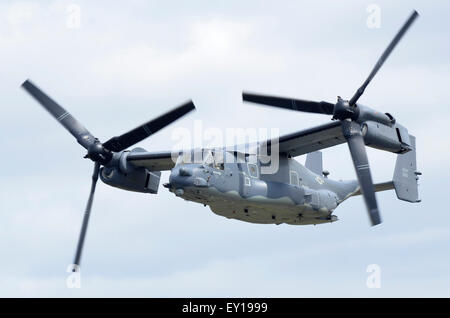 Bell Boeing CV-22B Osprey operated by the US Air Force displaying at RIAT 2015, Fairford, UK. Credit:  Antony Nettle/Alamy Live News Stock Photo