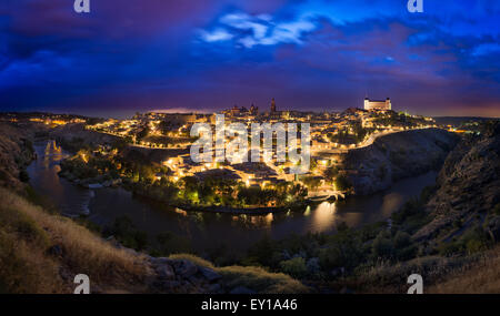 Toledo skyline after sunset, Castilla-La Mancha, Spain Stock Photo