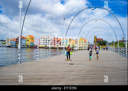 Floating Pontoon bridge crossing the Sint Anna Bay of Willemstad Stock Photo